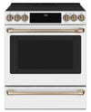 Cuisinière intelligente à induction Café de 5,7 pi³ avec convection européenne véritable et grilles autonettoyantes - blanc mat - CCHS900P4MW2