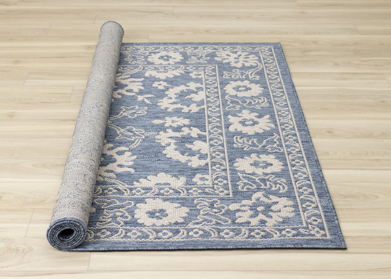 Tapis d'exterieur Cabana bleu et blanc a bordure elegante, 5'3\" x 7'7\"