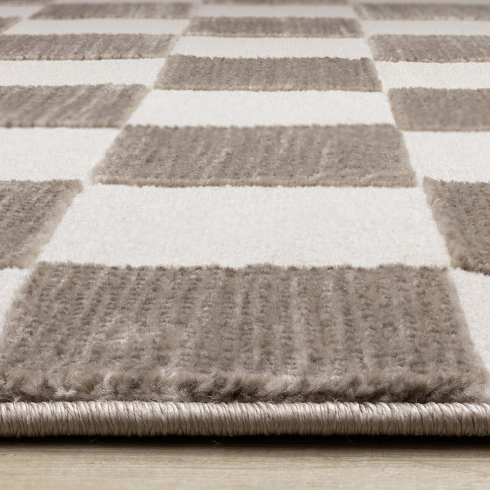 Carpette géométrique Leopold brune et blanche à motif de carreaux - 2 pi 7 po x 4 pi 11 po