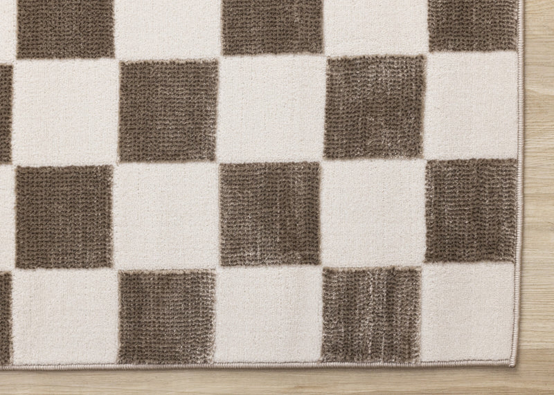 Carpette géométrique Leopold brune et blanche à motif de carreaux - 5 pi 3 po x 7 pi 7 po