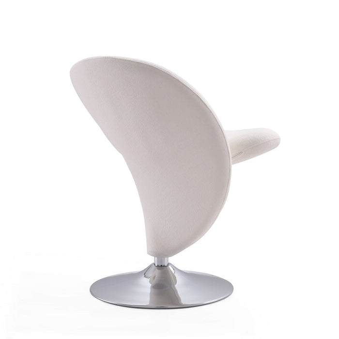 Fauteuil d’appoint pivotant Curl de Manhattan Comfort en chrome poli et en mélange de laine - crème