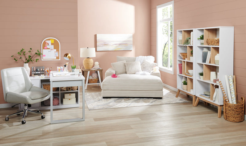 Fauteuil long Alto de 58 po en tissu de fausse fourrure très douce avec deux porte-gobelets et port USB - taupe