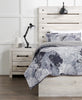 Axel 4-Piece Full/Queen Comforter Set - Grey | Ensemble d'édredon Axel 4 pièces pour lit double ou grand lit - gris