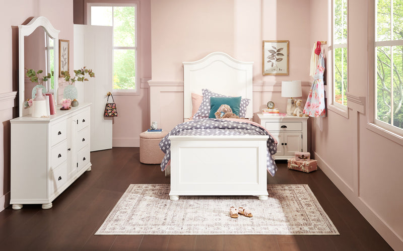 Commode de chambre à coucher Ella de 63 po (L) x 36 po (H) à 6 tiroirs avec armoire - blanche