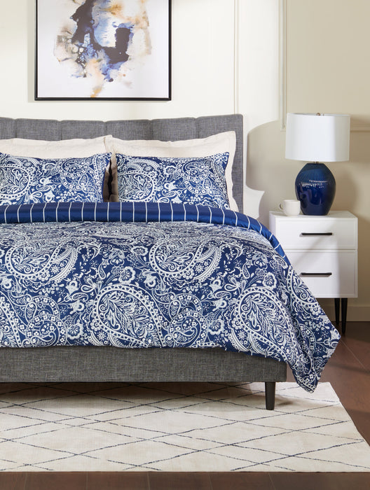 Ensemble d’édredon Lochlan 3 pièces pour très grand lit - bleu marine et blanc