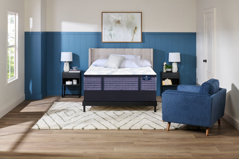 Ensemble matelas Night Shade LTX iComfortMD de Serta pour grand lit
