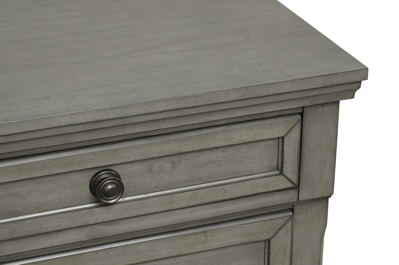 Commode verticale de chambre à coucher Chelsea de 38 po (L) x 52 po (H) à 5 tiroirs - grise