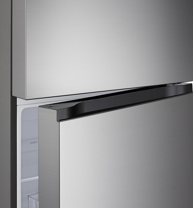 Réfrigérateur LG de 18 pi³ et de 28 po à congélateur supérieur qui convient à une installation dans un garage - acier inoxydable - LT18S2100S