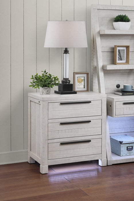 Table de nuit Haven de 26 po (L) x 28 po (H) à 3 tiroirs avec port USB - blanche