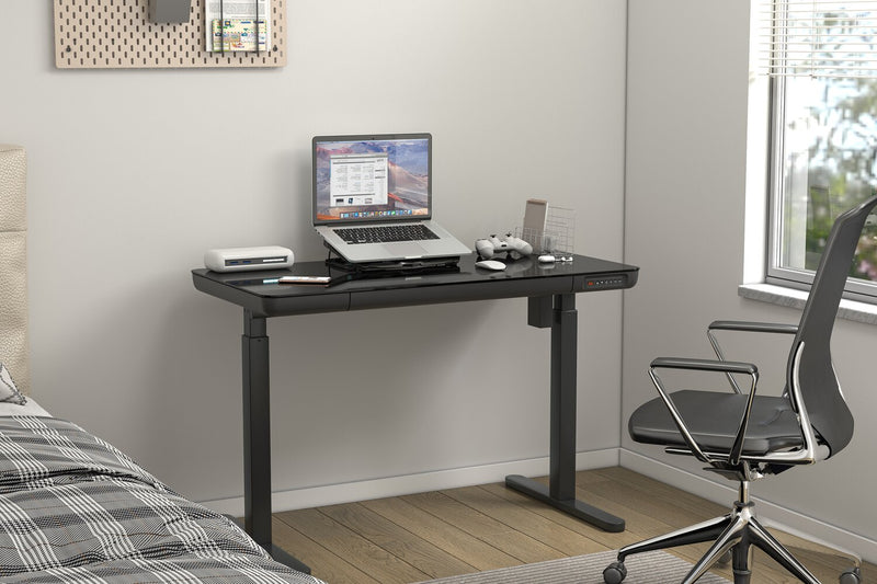 Bureau Metro de 47,24 po à hauteur réglable avec rangement et ports USB - noir