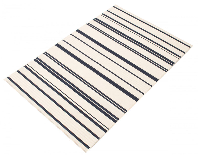 Carpette Talya bleueivoire 5 pi 3 po x 7 pi 7 po
