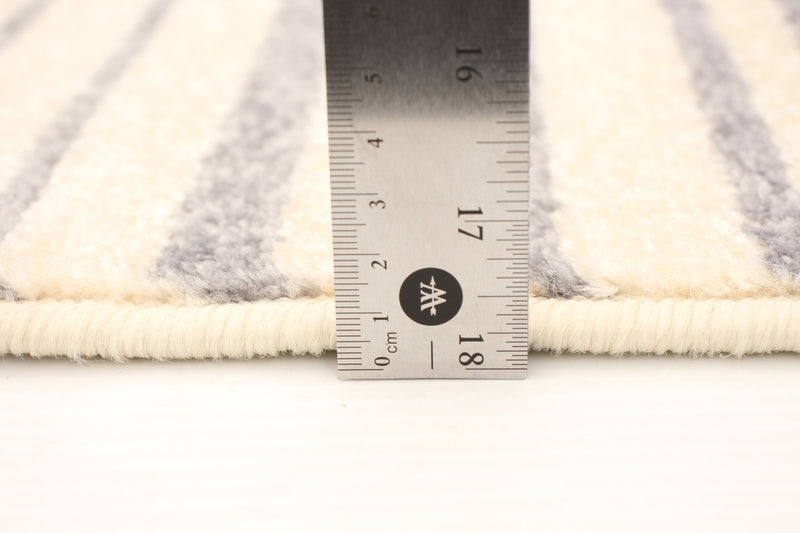 Carpette Faith crème-argent - 5 pi 3 pox 7 pi 3 po