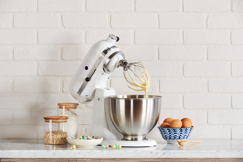 Batteur sur socle à tête inclinable KitchenAid de série ClassicMD de 4,5 pintes - K45SSWH