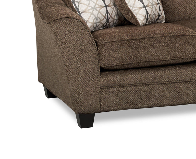 Sofa Febe de 85 po de format condo fabriqué au Canada en tissu de chenille avec accoudoirs évasés et coussins décoratifs - brun