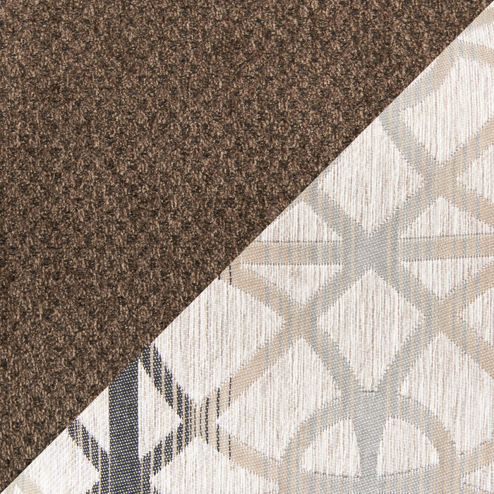 Sofa Febe de 85 po de format condo fabriqué au Canada en tissu de chenille avec accoudoirs évasés et coussins décoratifs - brun