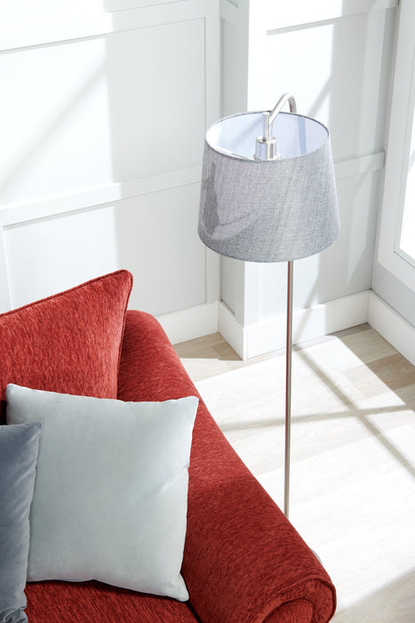 Lampe à pied courbée Kaitlyn de 56 po acier brossé