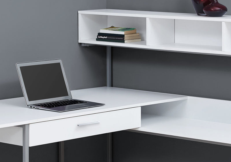 Bureau en coin en forme de L Oaklee de 59 po avec crédence - blanc