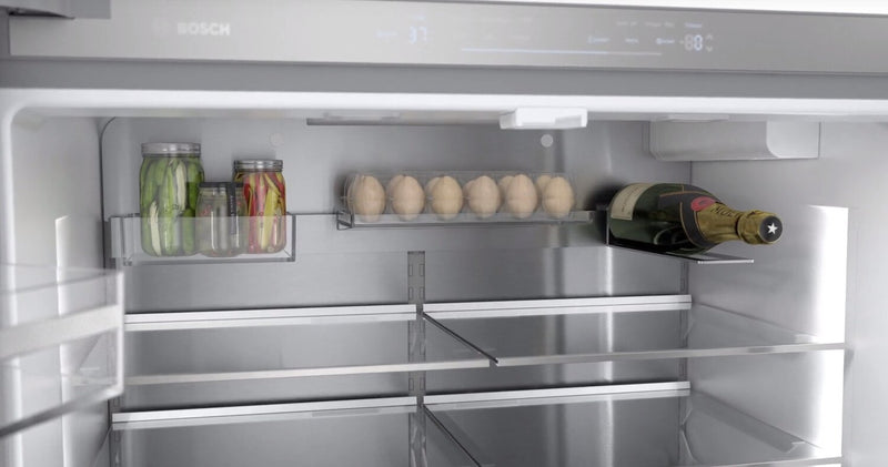 Réfrigérateur intelligent Bosch de série 800 de 20,8 pi3 et de 36 po de profondeur comptoir à portes françaises avec compresseur double