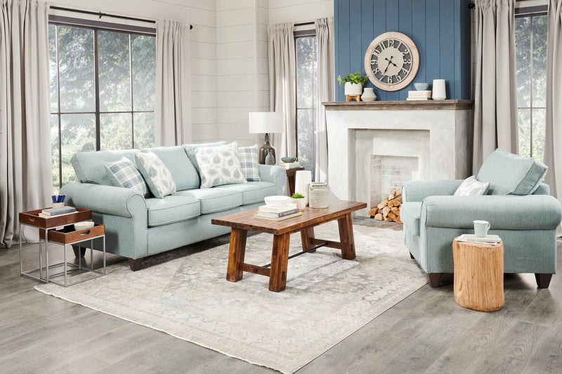 Fauteuil Scarlett de 41,5 po fabriqué au Canada en tissu de chenille avec accoudoirs enroulés et coussin décoratif - bleu marine