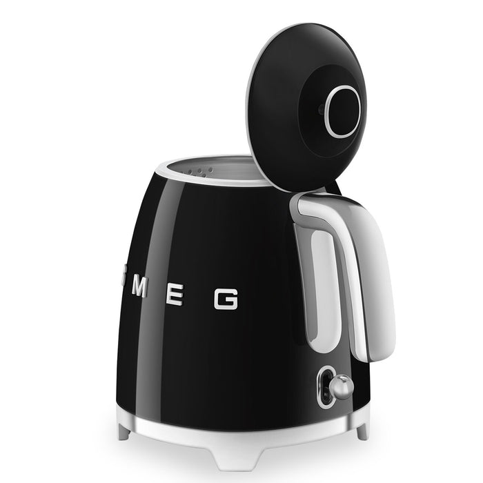 Mini bouilloire électrique Smeg sans fil de 0,8 l - KLF05BLUS