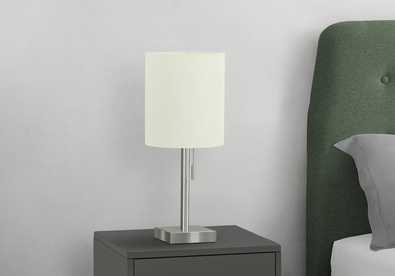Ensemble 2 lampes de table de 17 po en métal nickel avec recharge USB