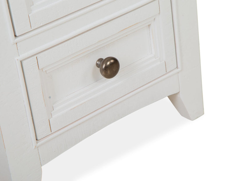 Table de bout traditionnelle Heron Cove de 15 po avec dessus en verre, rangement et tablette - pin blanc