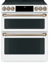 Cuisinière intelligente électrique Café de 7 pi³ avec convection européenne véritable et grilles autonettoyantes - blanc mat - CCES750P4MW2