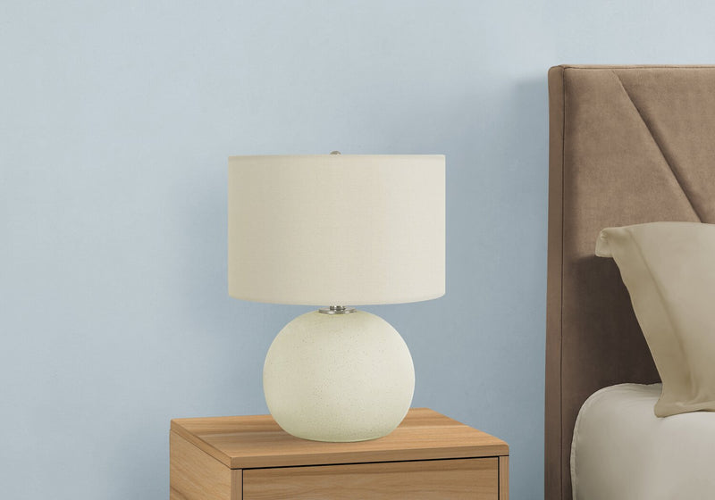 Lampe de table de 18 po en céramique crème