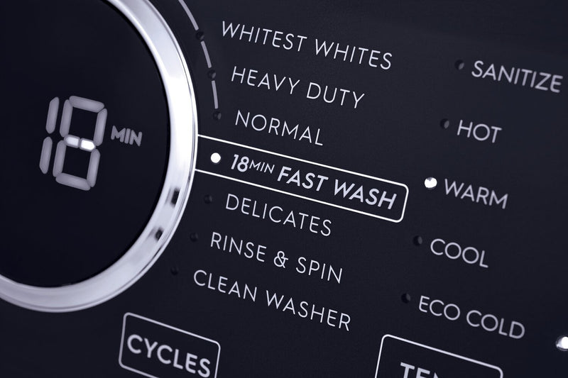 Laveuse à la vapeur haute efficacité Electrolux à chargement frontal de 5,2 pi³ - blanche - superposable - ELFW7437AW