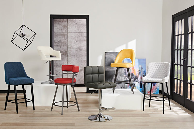 Tabouret 25 po bar Mila en tissu de cuir végétalien et en métal avec siège pivotant - rouge