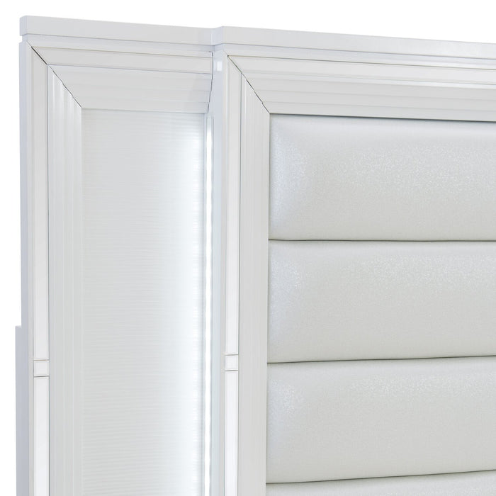Lit plateforme de rangement Max somptueux en cuir végétalien avec tête de lit, cadre de lit et éclairage à DEL, blanc - format grand lit