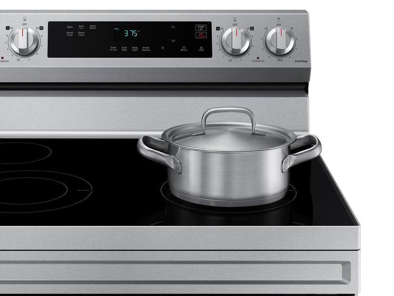 Cuisinière intelligente électrique amovible Samsung de 6,3 pi³ avec nettoyage à la vapeur - acier inoxydable - NE63A6111SS/AC