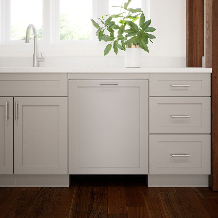 Lave-vaisselle Bosch série 800 à panneau personnalisable, système PrecisionWash et 3e panier - SGV78C53UC