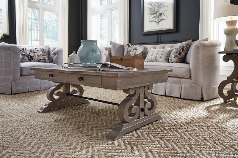 Table à café traditionnelle Tinley Park de 50 po avec rangement et tablette - pin gris-brun avec base à volutes