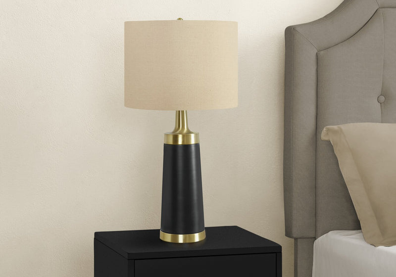 Lampe de table de 28 po en métal noir et doré avec abat-jour beige